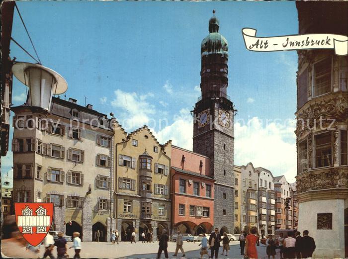 Innsbruck Altstadt Herzog Friedrich Str Buergerhaeuser mit altem Rathaus Stadttu