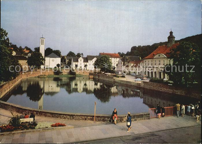Weserbergland Hafen mit ev Kirche und Rathaus