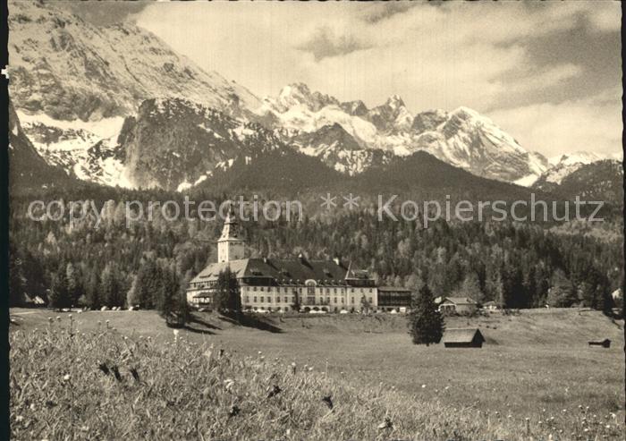 Elmau Schloss Elmau mit Dreitorspitze