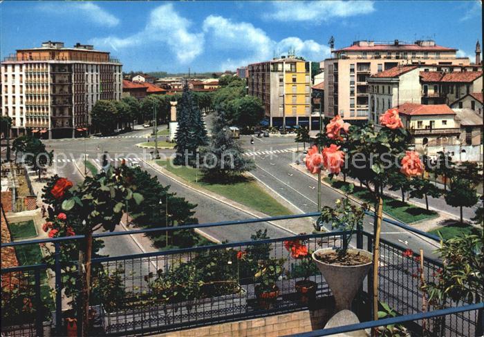 Pavia Liberta Allee und Minerva Platz