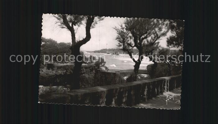 Biarritz Pyrenees Atlantiques Rocher de Basta et le phare