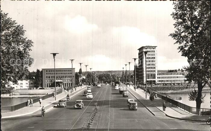 Frankfurt Main Friedensbruecke mit AEG Hochhaus