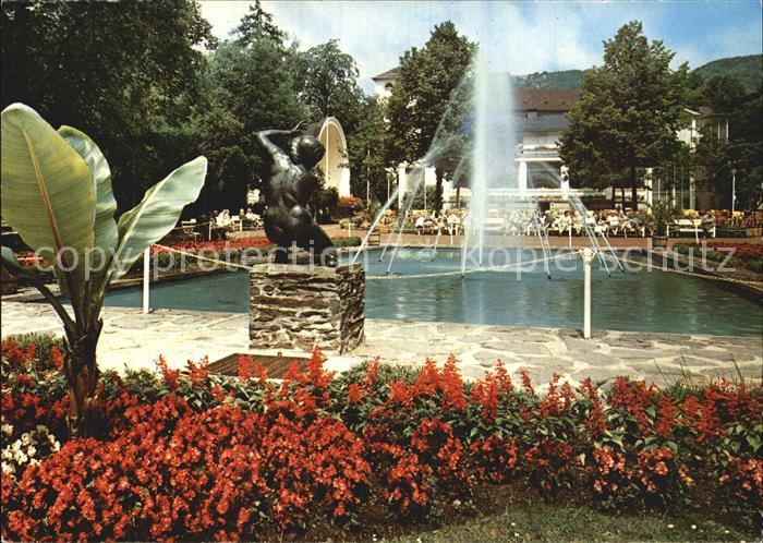 Bad Muenster Stein Ebernburg Kurpark mit Kurhaus Skulptur