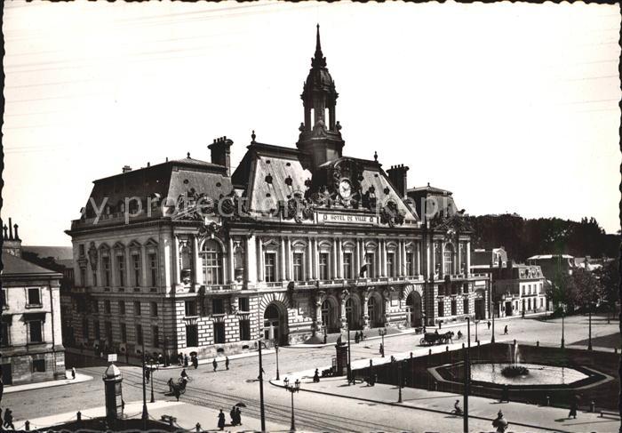 Tours Indre-et-Loire Hotel de Ville et Place du Palais