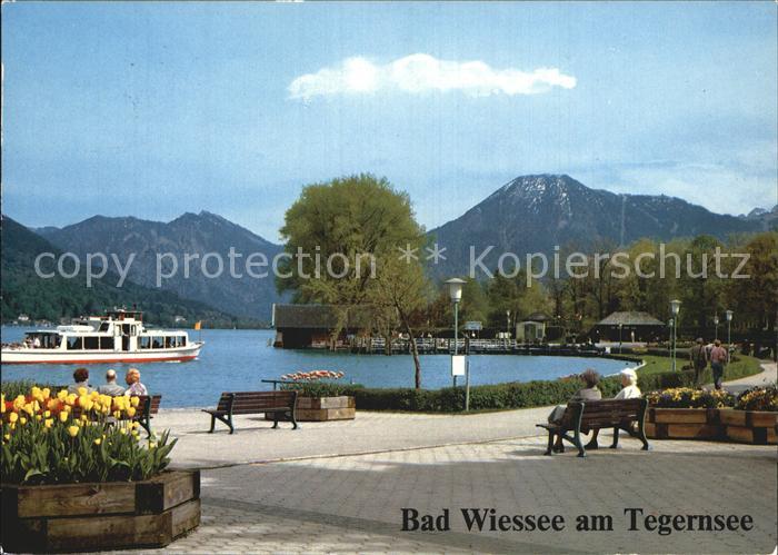 Bad Wiessee Promenade Ausflugsdampfer Kuranlagen mit Wallberg Mangfallgebirge