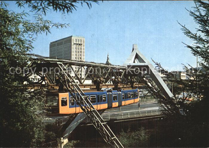 Elberfeld Wuppertal Schwebebahn und Bundeshalle