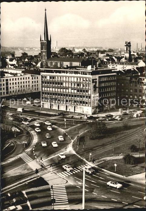 Koeln Rhein Auffahrt zur Rheinbruecke