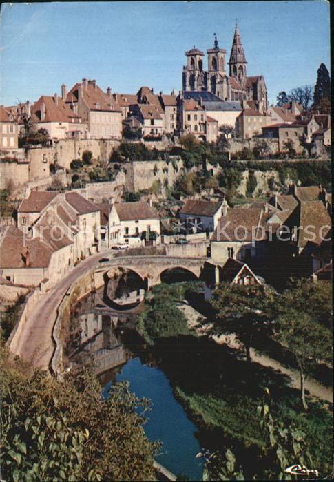 Semur-en-Auxois Vieux Quartier et Eglise