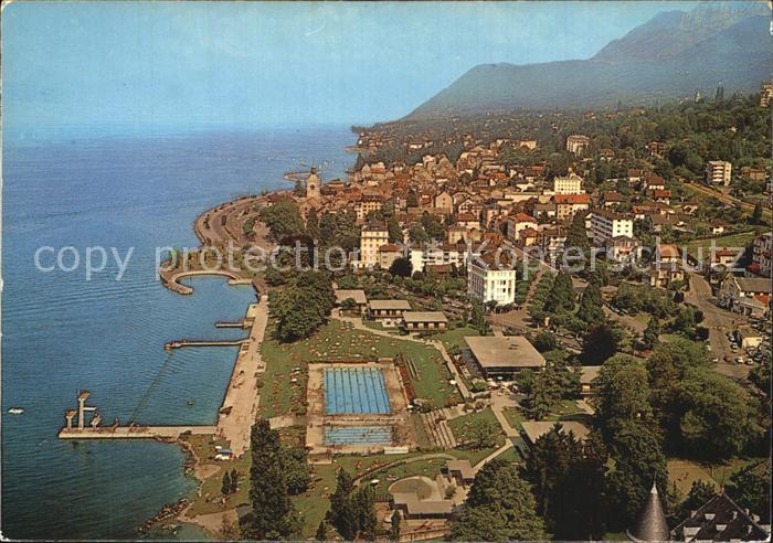 Evian-les-Bains Haute Savoie Fliegeraufnahme Sur les Bords du Lac-Leman