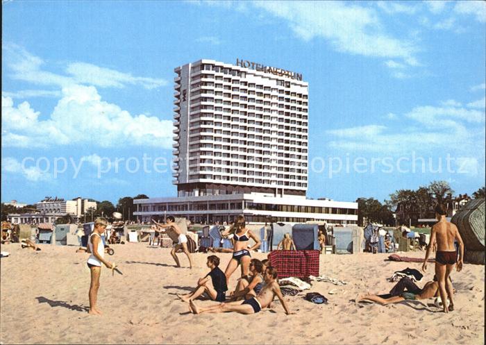 Warnemuende Ostseebad Strand am Hotel Neptun
