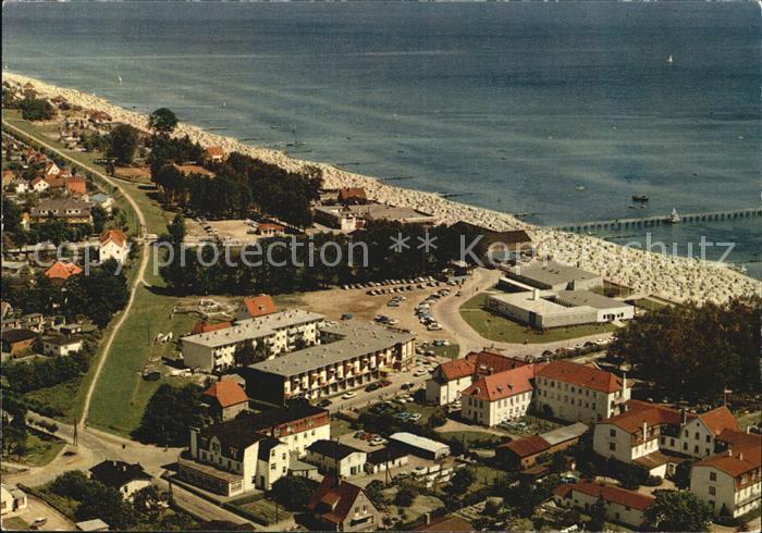 Groemitz Ostseebad Fliegeraufnahme mit Strand