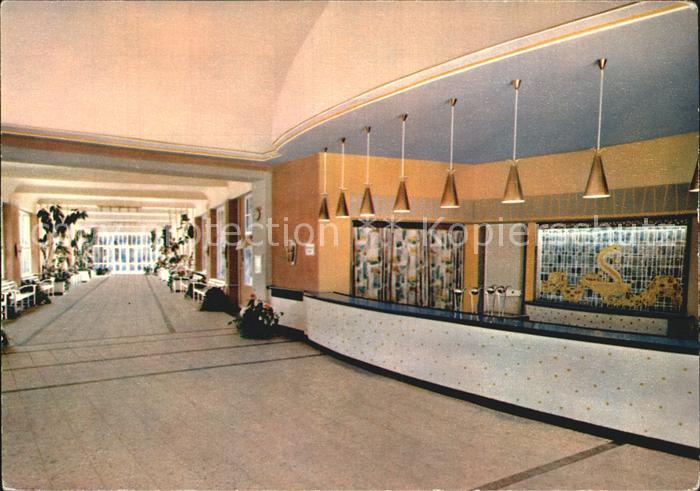 Bad Salzschlirf Wandelhalle mit Brunnen