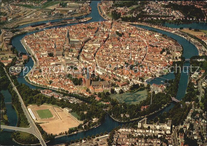 LueBECK  CITY Altstadt Hansestadt Fliegeraufnahme