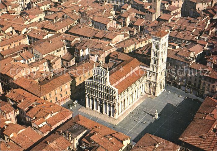 Lucca Basilica San Michele veduta aerea