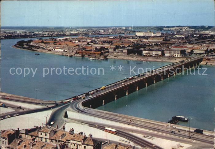 Bordeaux Fliegeraufnahme Pont de Pierre sur la Garonne