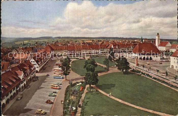 FREUDENSTADT BW Unterer Markt mit Stadt und Rathaus