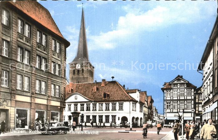 Uelzen Lueneburger Heide Rathaus mit St Marien Kirche