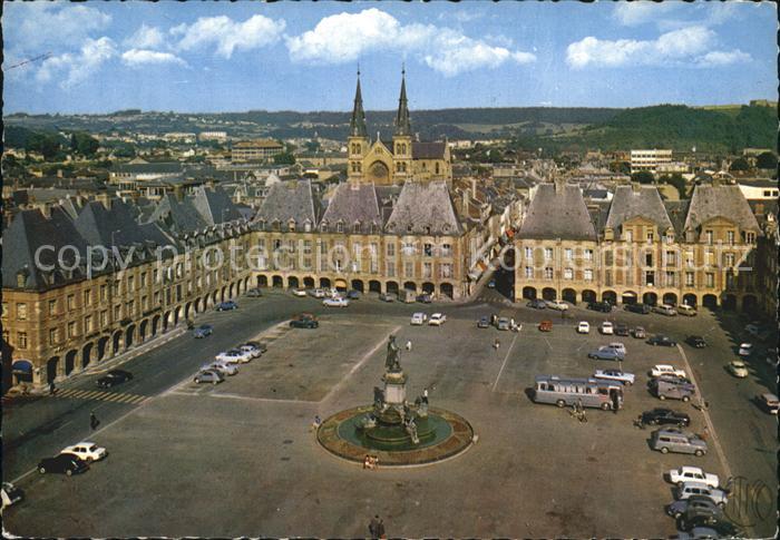 Charleville-Mezieres 08 Place Ducale Monument