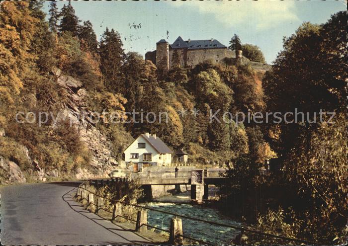 Monschau Montjoie NRW Die Rur und die Burg