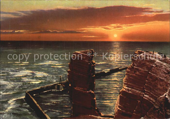 HELGOLAND Insel Schleswig-Holstein Abendstimmung an der Langen Anna Steilkueste