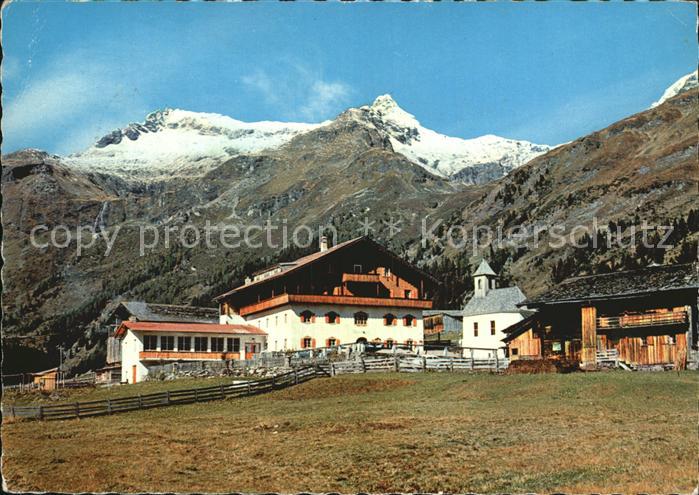 Tauern Berghof mit Kirche