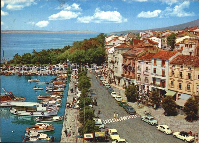 Selce Crikvenica Hafenpromenade