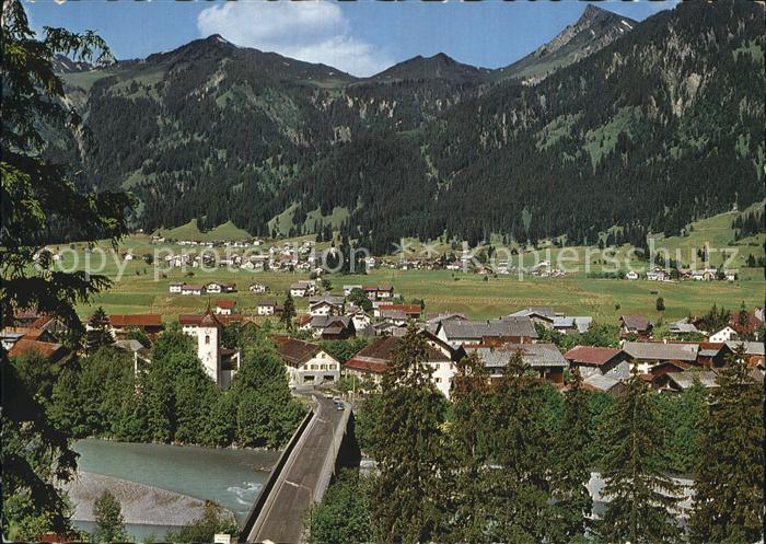Lechaschau Teilansicht mit Hahnenkamm