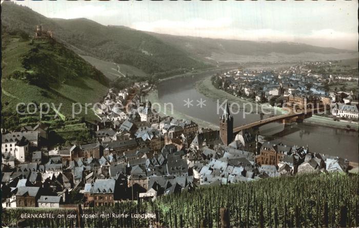 BERNKASTEL-KUES Berncastel Rheinland-Pfalz Moselpartie mit Ruine Landshut