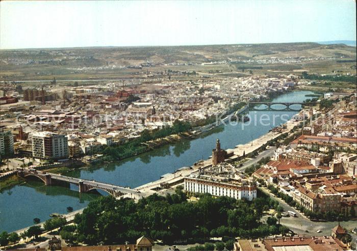 Sevilla Andalucia Fliegeraufnahme Brueckenpartie