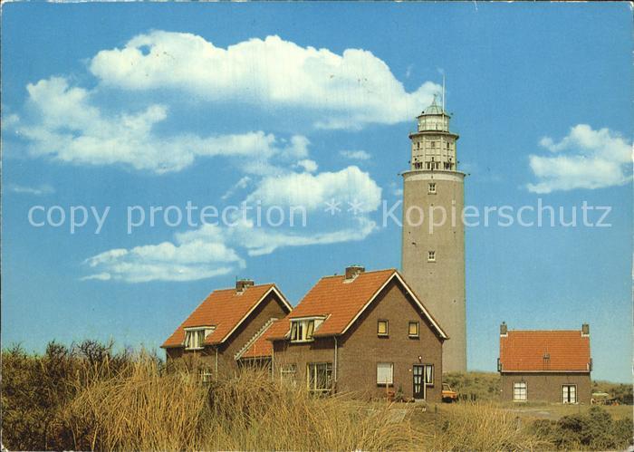 Texel Haeuser mit Leuchtturm