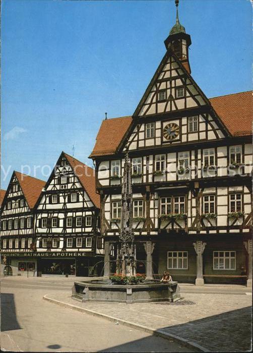 Urach Bad Rathaus mit Brunnen Fachwerk