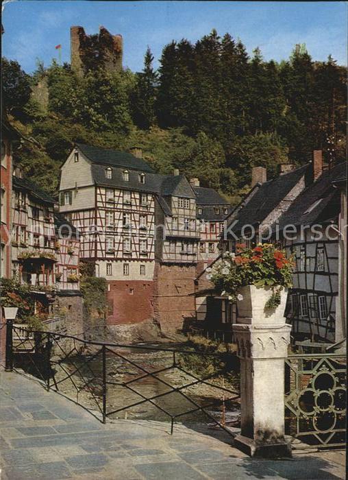 Monschau Montjoie NRW Rurpartie mit Ruine Haller