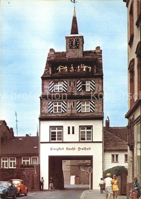Holzminden Weser Reichspraesidentenhaus mit Glockenspiel