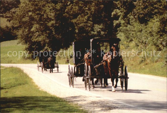 Pferdekutschen Amish Home from Church