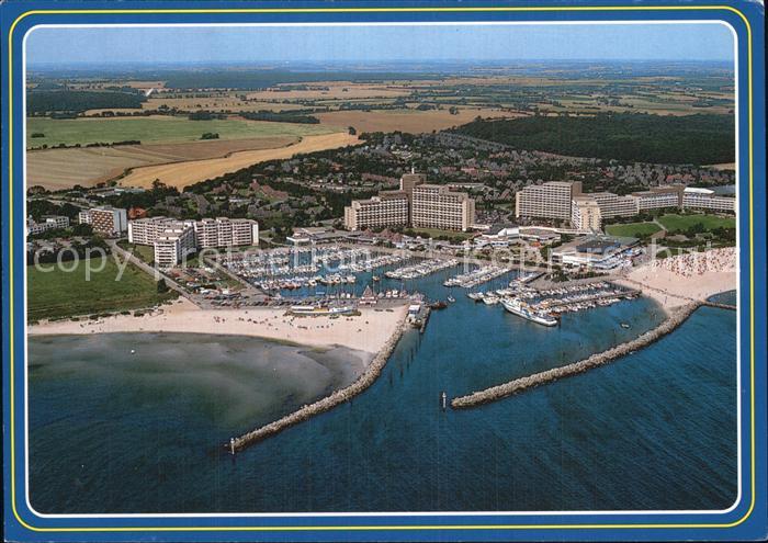 Damp Fliegeraufnahme mit Hafen