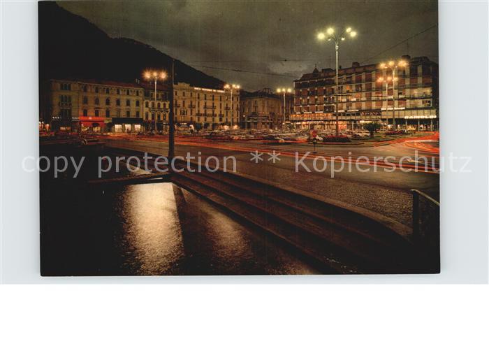 Como Lago di Como Cavour Platz bei Nacht
