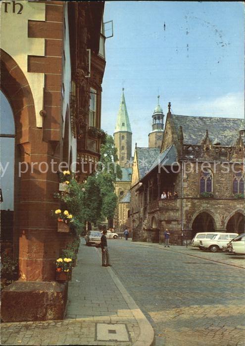 GOSLAR Harz Niedersachsen Rathaus und Marktkirche