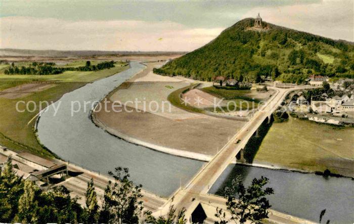 Porta Westfalica Weserbogen mit Weserbruecke und Kaiser Wilhelm Denkmal