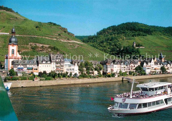 Zell Mosel Teilansicht Moseldampfer