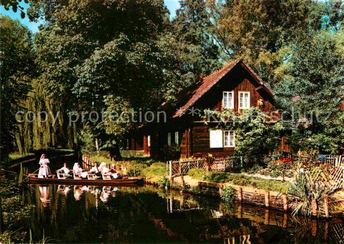 Spreewald Wohnhaus an der Wasserstrasse Kahn