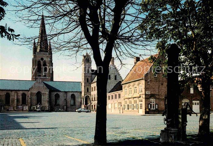 Lo West-Vlaanderen Grote Markt Kerk St. Pieter