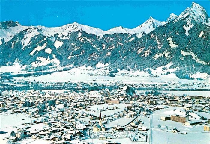 Reutte Tirol Gesamtansicht Wintersportplatz Wettersteingebirge Fliegeraufnahme