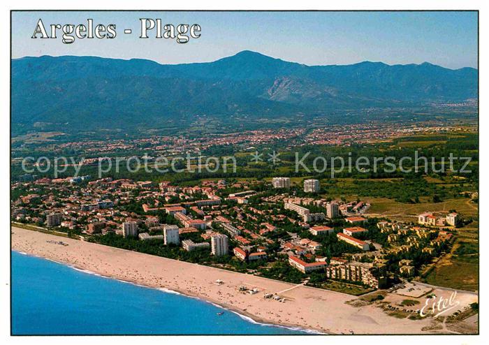 Argeles Plage la plage la ville et la plaine vue aerienne