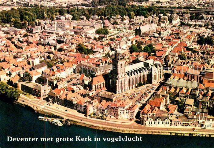Deventer met grote Kerk in vogelvlucht