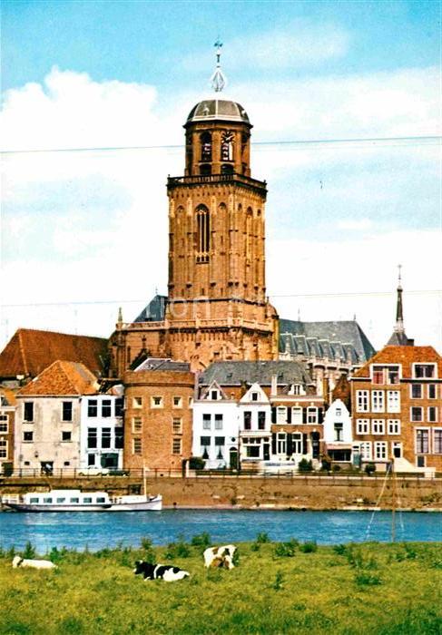 Deventer Ijsselfront met Grote Kerk Kirche