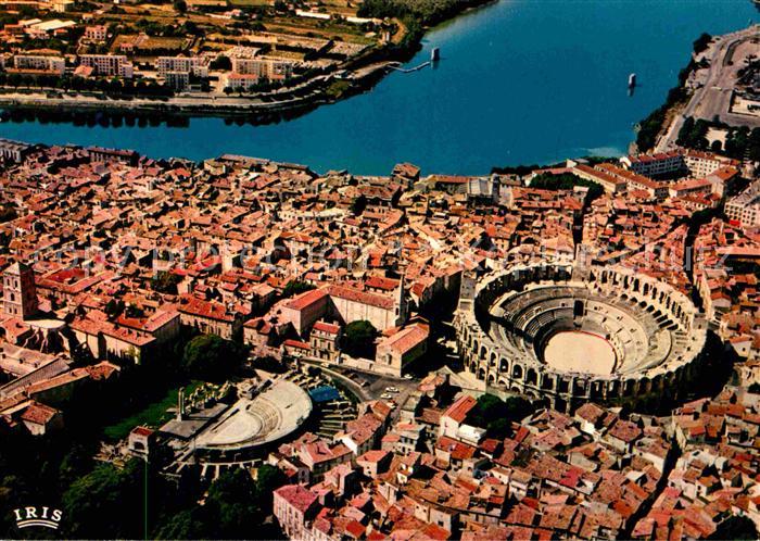 Arles Bouches-du-Rhone Fliegeraufnahme Theatre Antique et Rhon