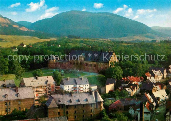 GOSLAR Harz Niedersachsen Blick von der Marktkirche auf die Kaiserpfalz
