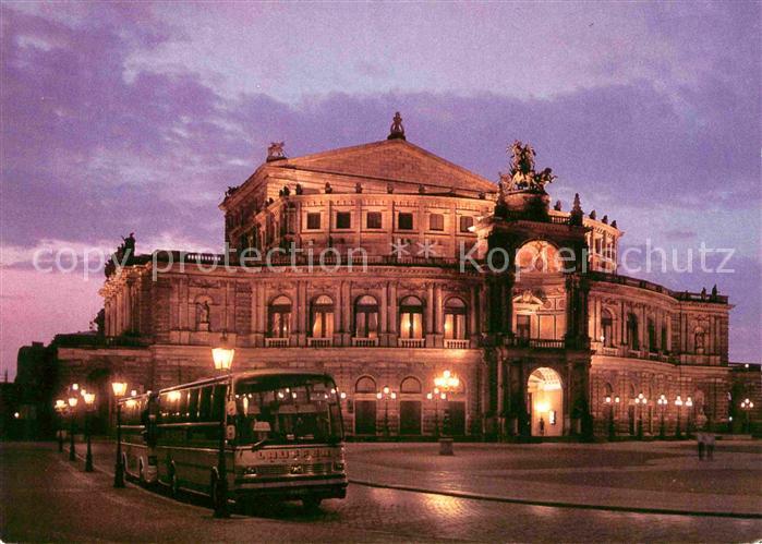 DRESDEN Elbe Opernhaus von Gottfried und Manfred Semper