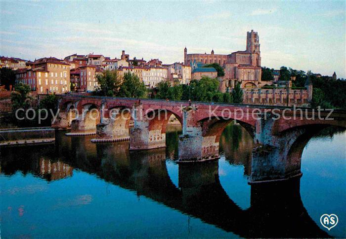 Albi Tarn Ville d art Centre de Tourisme La Basilique Ste Cecilie Le Musee Toulo