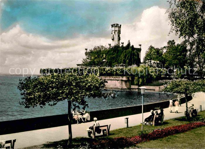 Langenargen Bodensee Uferpromenade mit Schloss Montfort